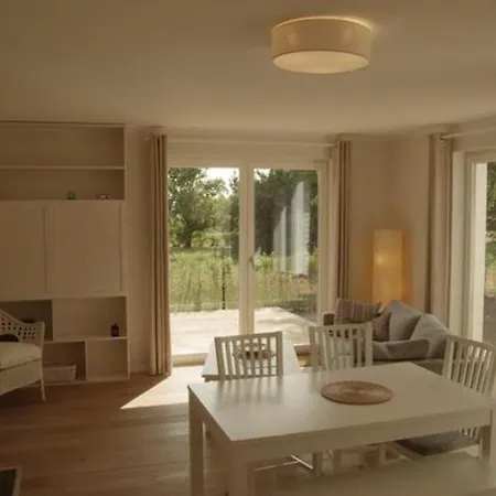 Ostsee Schwedenhaeuser *