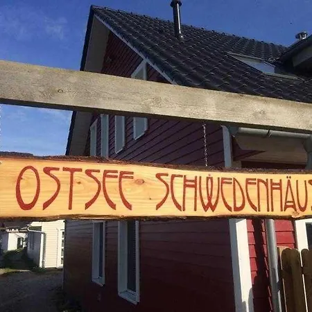 Ostsee Schwedenhaeuser Breege