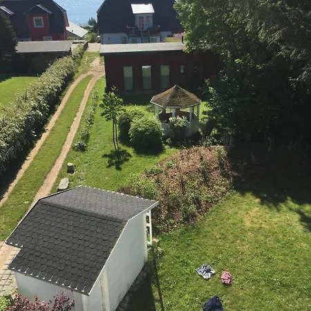Ostsee Schwedenhaeuser Breege