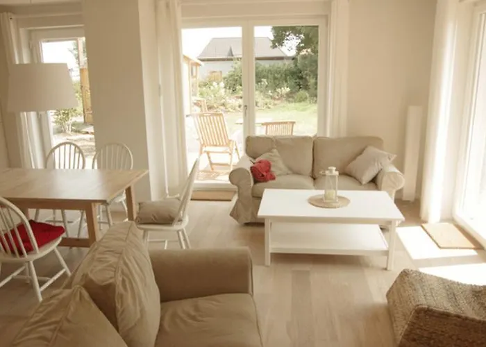 Ostsee Schwedenhaeuser Breege